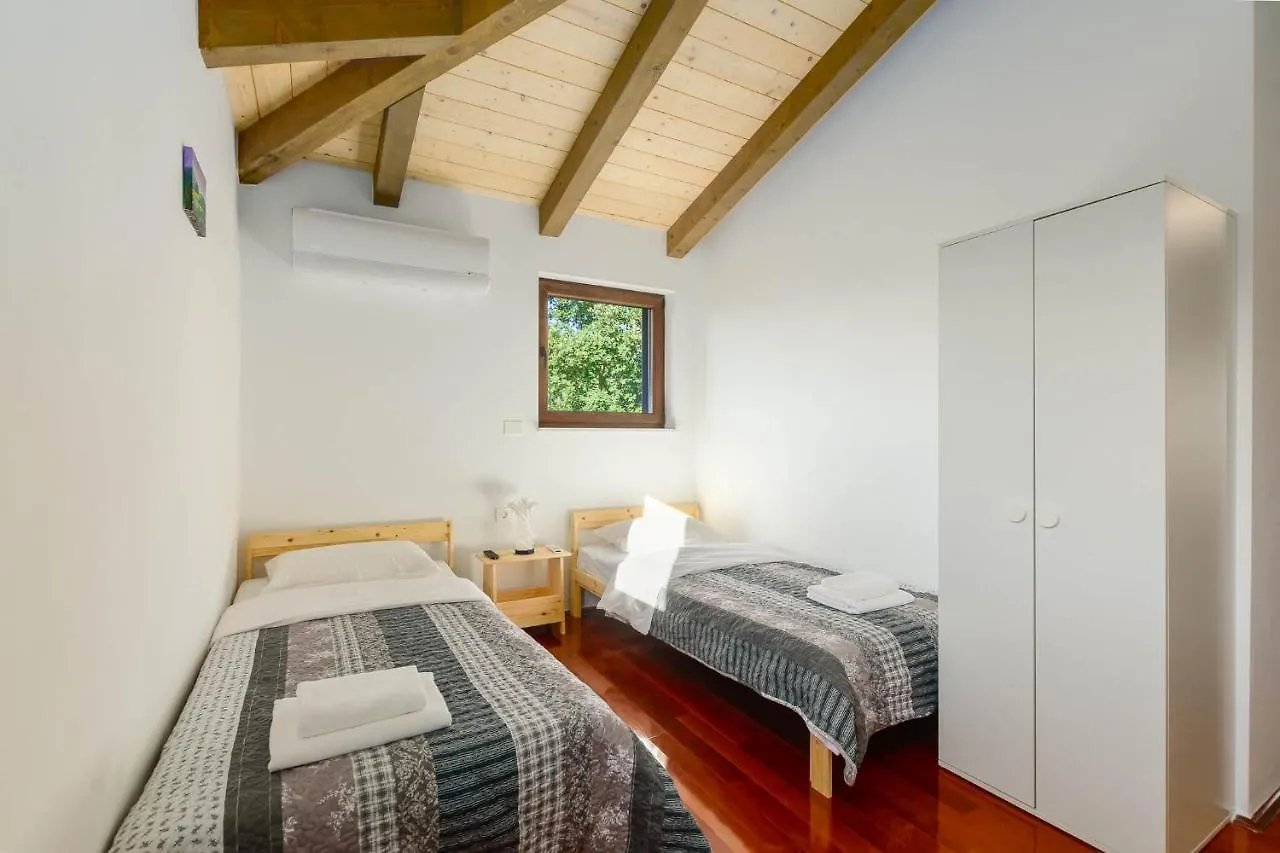 Villa David - Luxurious Secluded Villa With A Heated Pool Butkovici  0*, Butkovici (Istria) Croatia